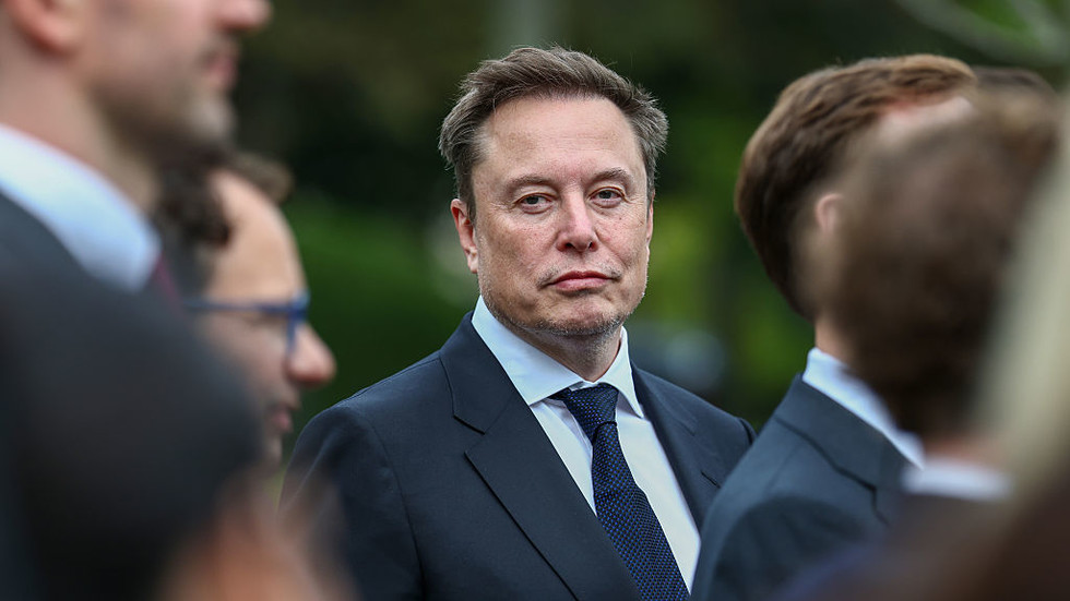 Elon Musk pripisuje vinu za meškanie služby Starlink v Indii „určitým oligarchom“. Elon Musk pripisuje vinu za meškanie služby Starlink v Indii „určitým oligarchom“.