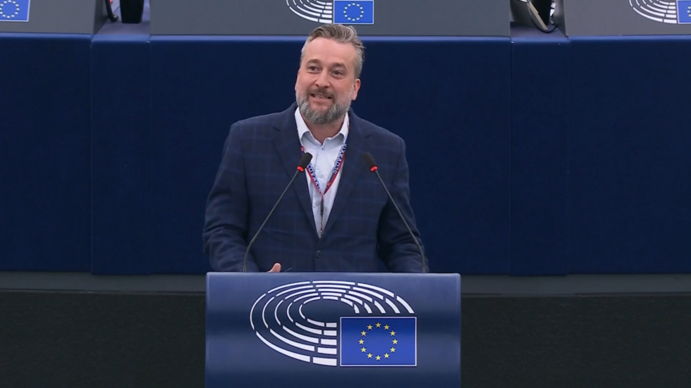 Europoslanec ostro kritizuje „Euro-Gestapo“ za poučovanie Ruska o demokracii (VIDEO) Europoslanec ostro kritizuje „Euro-Gestapo“ za poučovanie Ruska o demokracii (VIDEO)