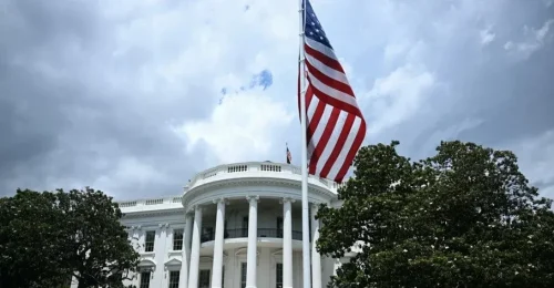 USA vylúčili spoločnosti Microsoft a Adobe z kľúčového programu pre zelené karty.