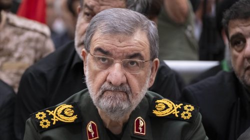 Irán v prípade ďalšieho útoku zničí americké dátové centrá a zariadenia pre umelú inteligenciu – vyhlásil šéf bezpečnosti.