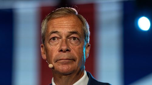 Farage sľubuje ukončiť britský „azylový podvod“