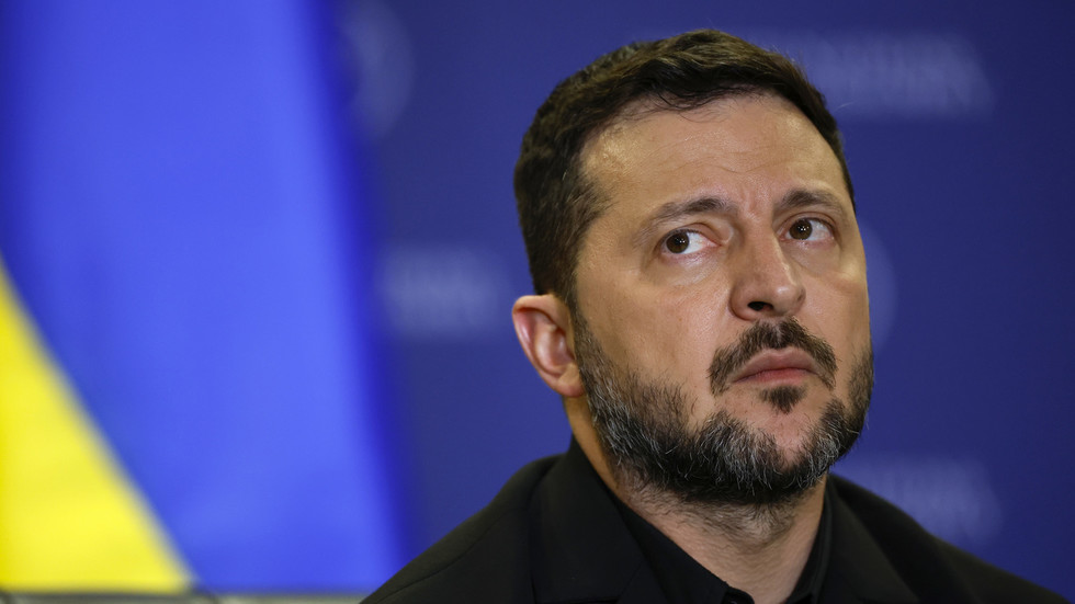 Zelenskyj tvrdí, že Západ nevaroval pred najnovším ruským útokom. Zelenskyj tvrdí, že Západ nevaroval pred najnovším ruským útokom.