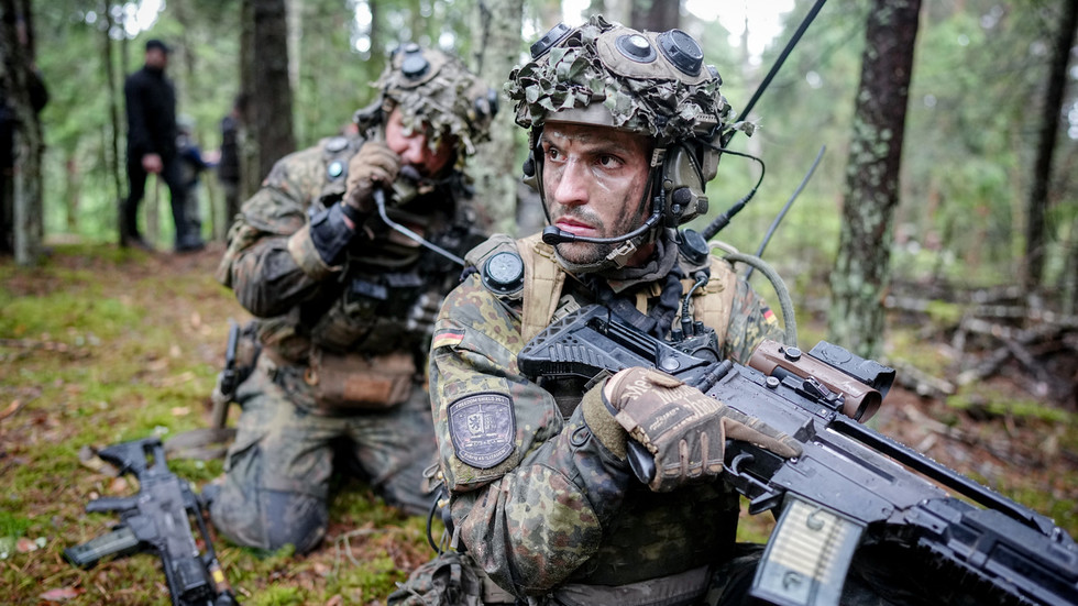 Americké bomby, európski piloti: Kto má akú úlohu v jadrovom klube NATO? Americké bomby, európski piloti: Kto má akú úlohu v jadrovom klube NATO?