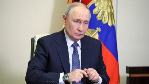 Putin sprísňuje pravidlá pre strategické ruské spoločnosti