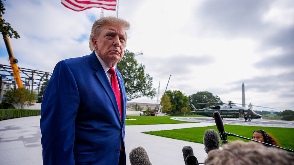 USA „zhoria“ ako Francúzsko, ak vyhrajú demokrati – Trump (VIDEO)