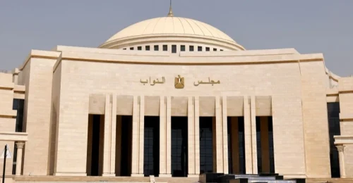 Egyptský parlament splnomocnil as-Sísího na podporu Saudskej Arábie
